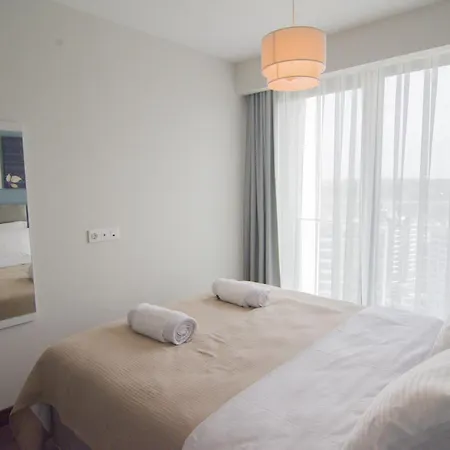Away From Cozy & Bright 1 Bedroom Apt * Basaksehir