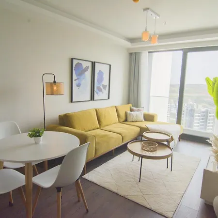 Away From Cozy & Bright 1 Bedroom Apt Basaksehir